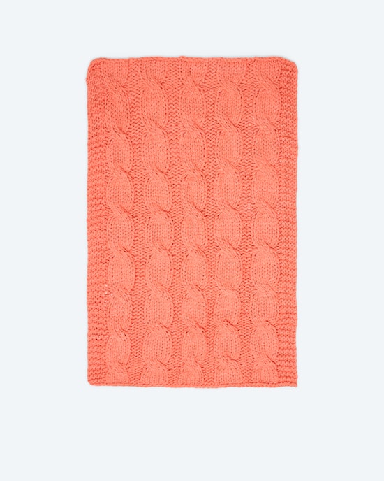 Produktabbildung für Strick-Wohndecke mit Zopfmuster