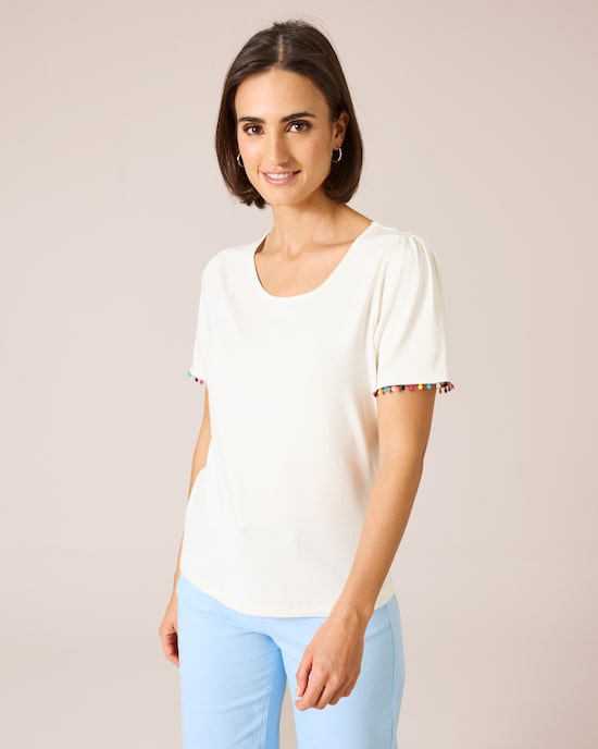 Produktabbildung für Shirt mit Pompom-Details