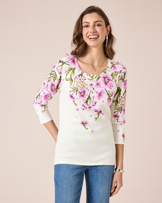 Produktabbildung für Classic Pullover "Blütenwind"
