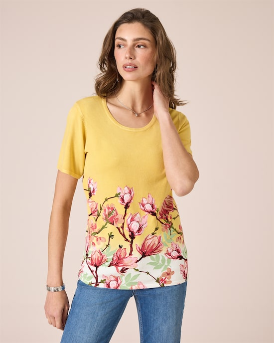 Produktabbildung für Classic Pullover "Magnolien"