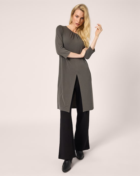 Produktabbildung für Longshirt mit Schlitz