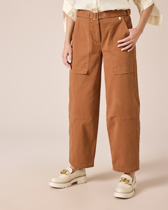 Produktabbildung für Hose mit Gürtel