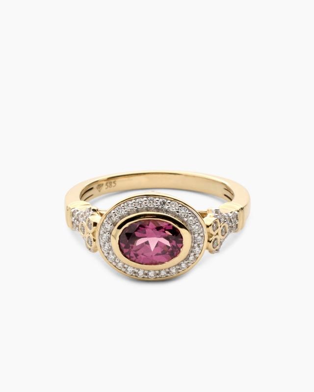 Ring mit Malawi Magenta Garnet und Brillanten