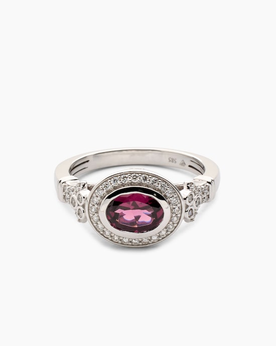 Produktabbildung für Ring mit Malawi Magenta Garnet und Brillanten
