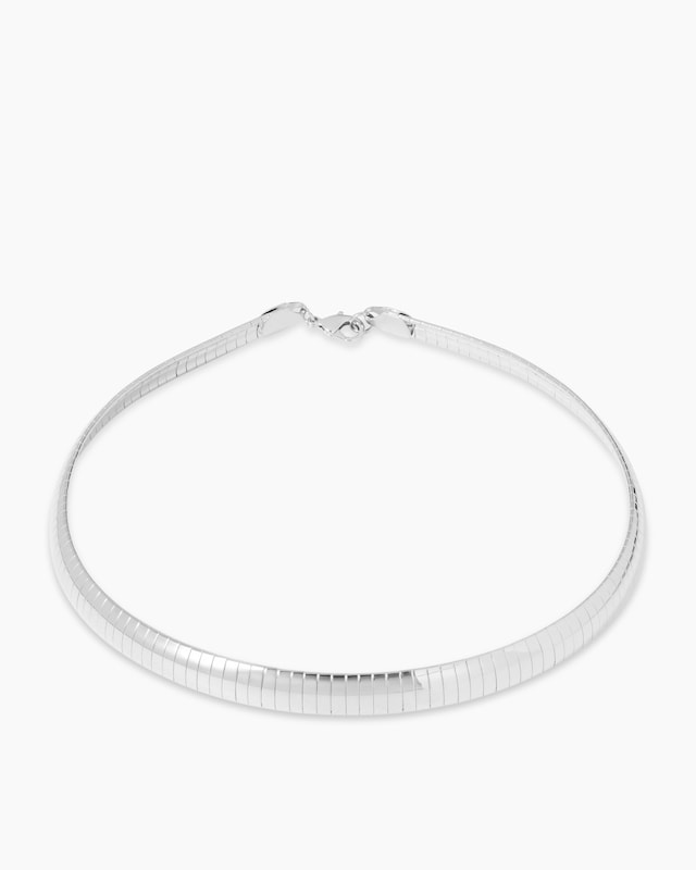 Collier im Schlangenkettendesign