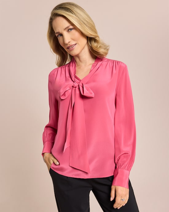 Produktabbildung für Seidenbluse mit Schluppe