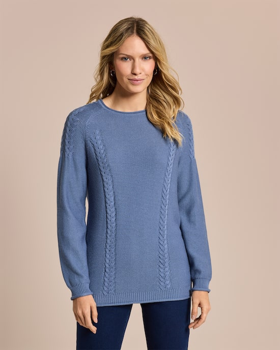 Produktabbildung für Pullover mit Zopf-Details