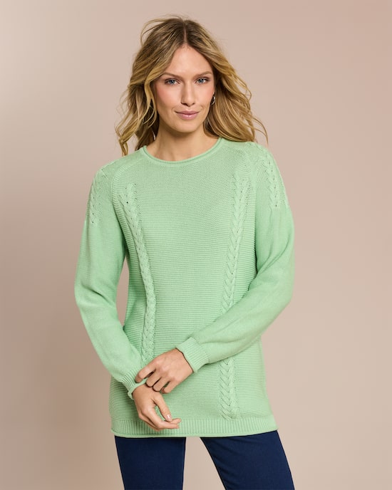 Produktabbildung für Pullover mit Zopf-Details
