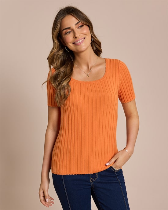 Produktabbildung für Pullover mit Wellensaum