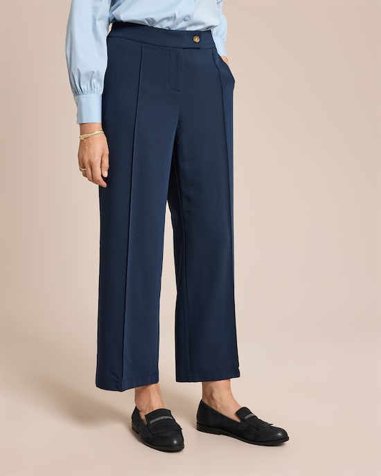 Produktabbildung für Stoffhose mit Biese leicht verkürzt