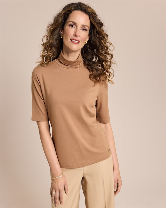 Produktabbildung für Shirt mit Rollkragen halbarm