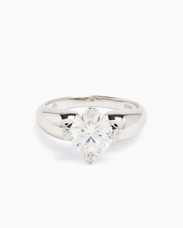 Ring mit Zirkonia