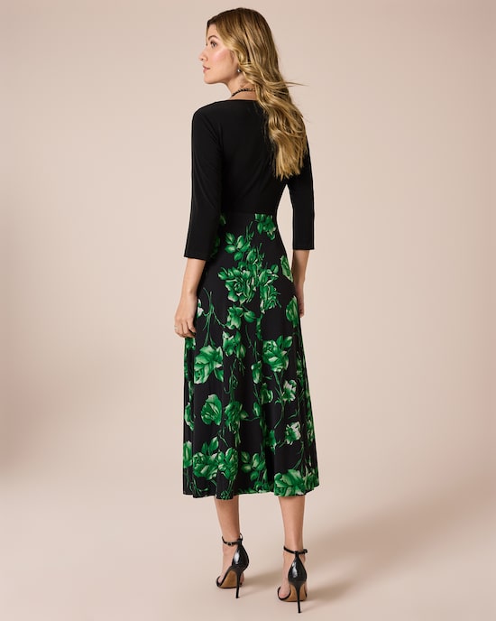 Produktabbildung für Kleid mit bedrucktem Maxirock