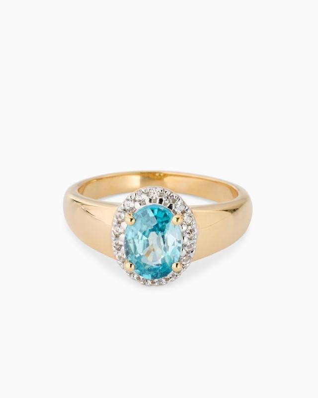 Ring mit blauem Zirkon