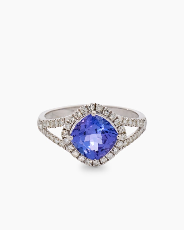 Ring mit Tansanit
