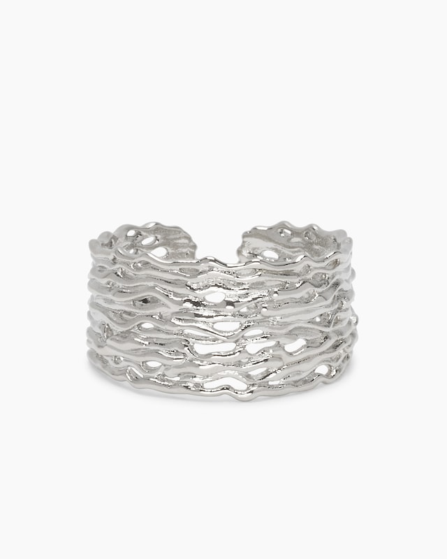 Ring im Fantasiedesign