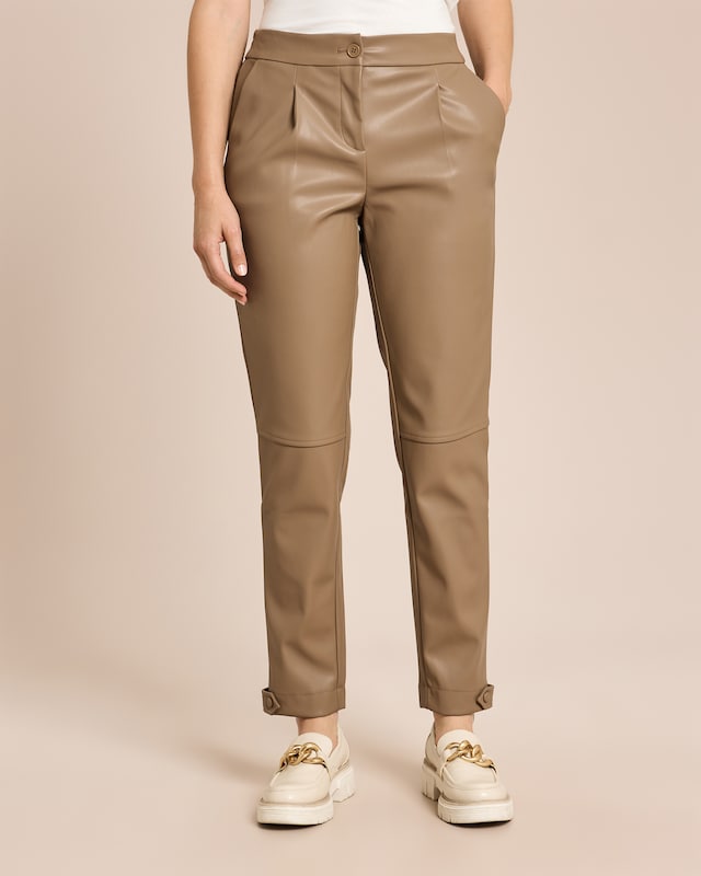 Hose mit Bein Detail