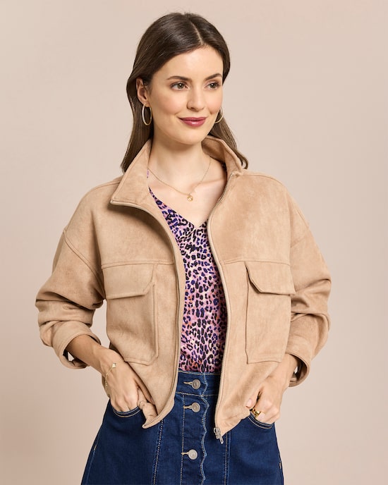 Produktabbildung für Jacke mit großen Taschen