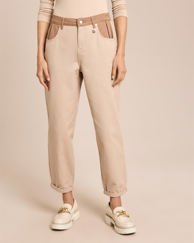 Kontrastdetail-Hose