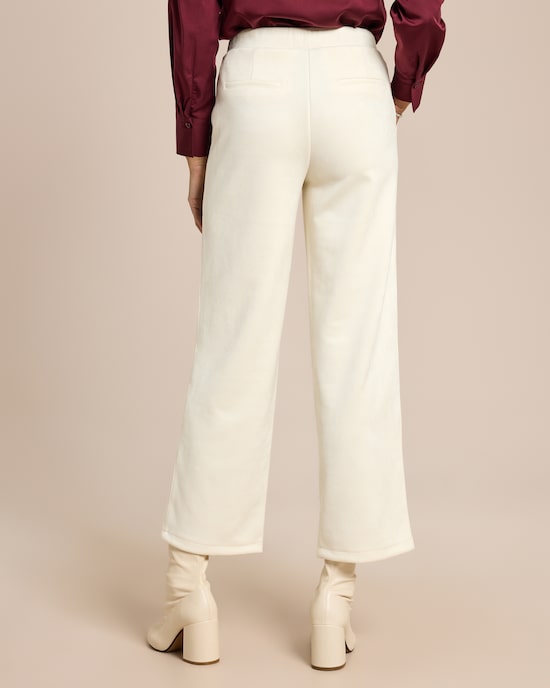 Produktabbildung für Veloursimitathose mit weitem Bein