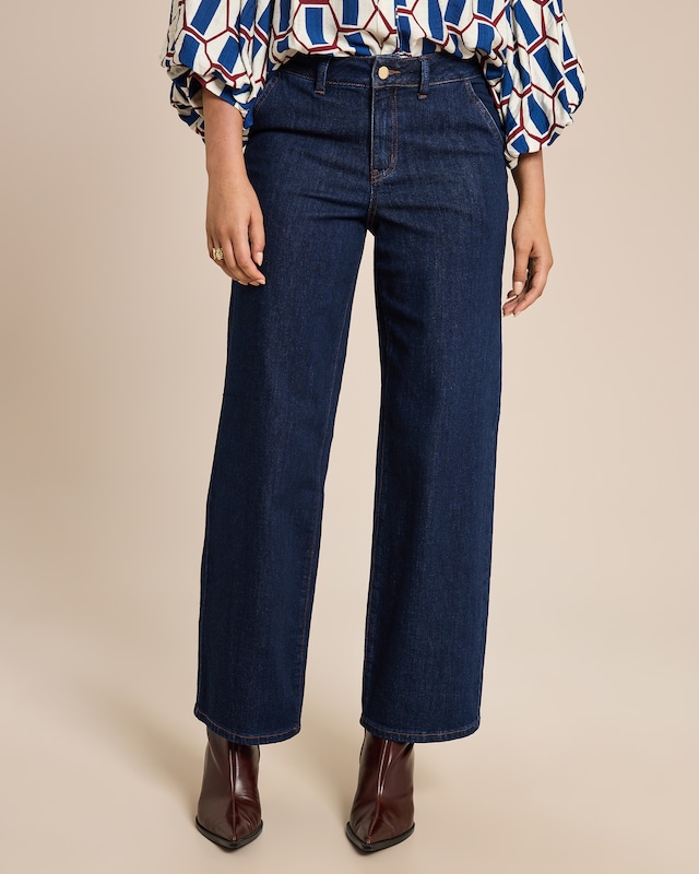 Jeans aus Lyocell mit weitem Bein