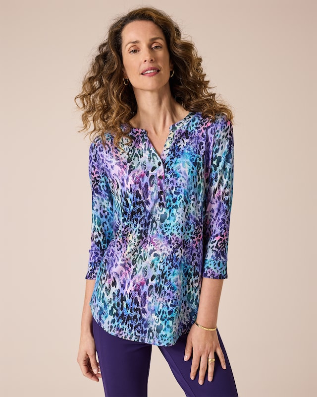 Blusenshirt mit mehrfarbigem Leodruck