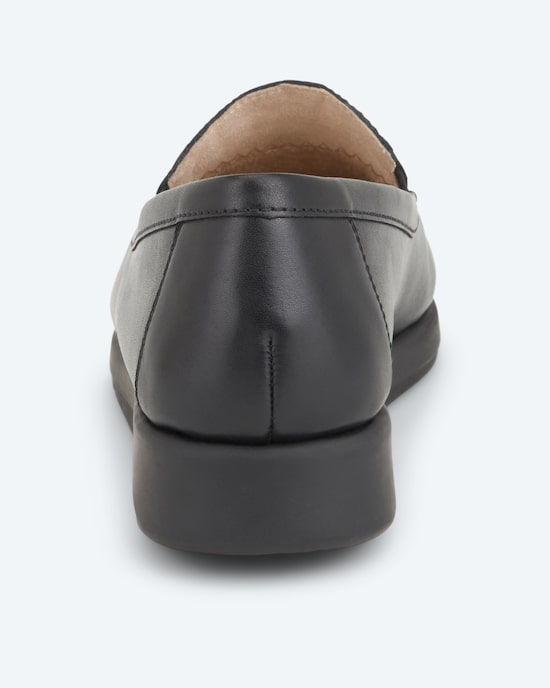 Produktabbildung für Slipper mit Krokodetails