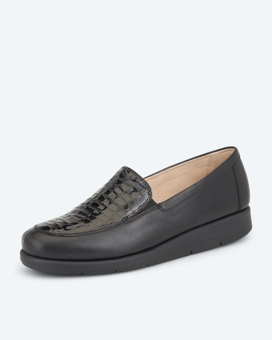 Produktabbildung für Slipper mit Krokodetails