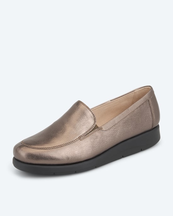 Produktabbildung für Slipper mit Krokodetails