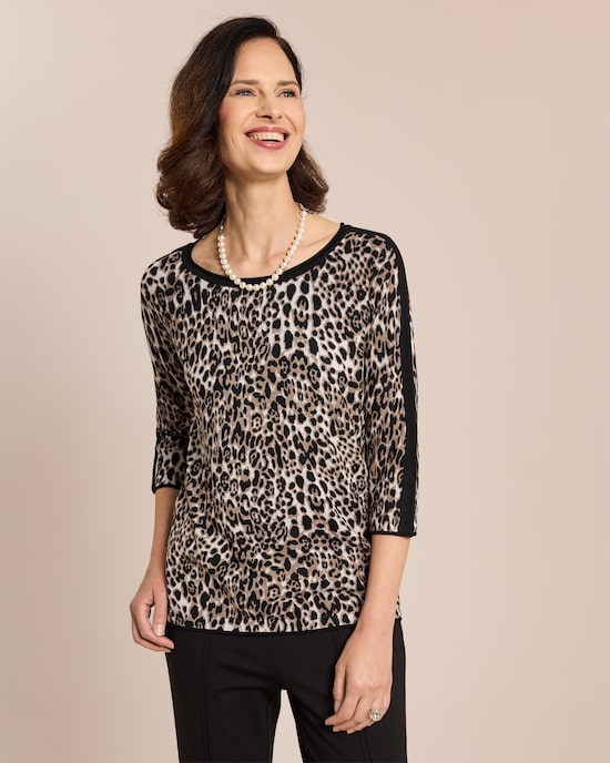 Produktabbildung für Pullover mit Leoprint