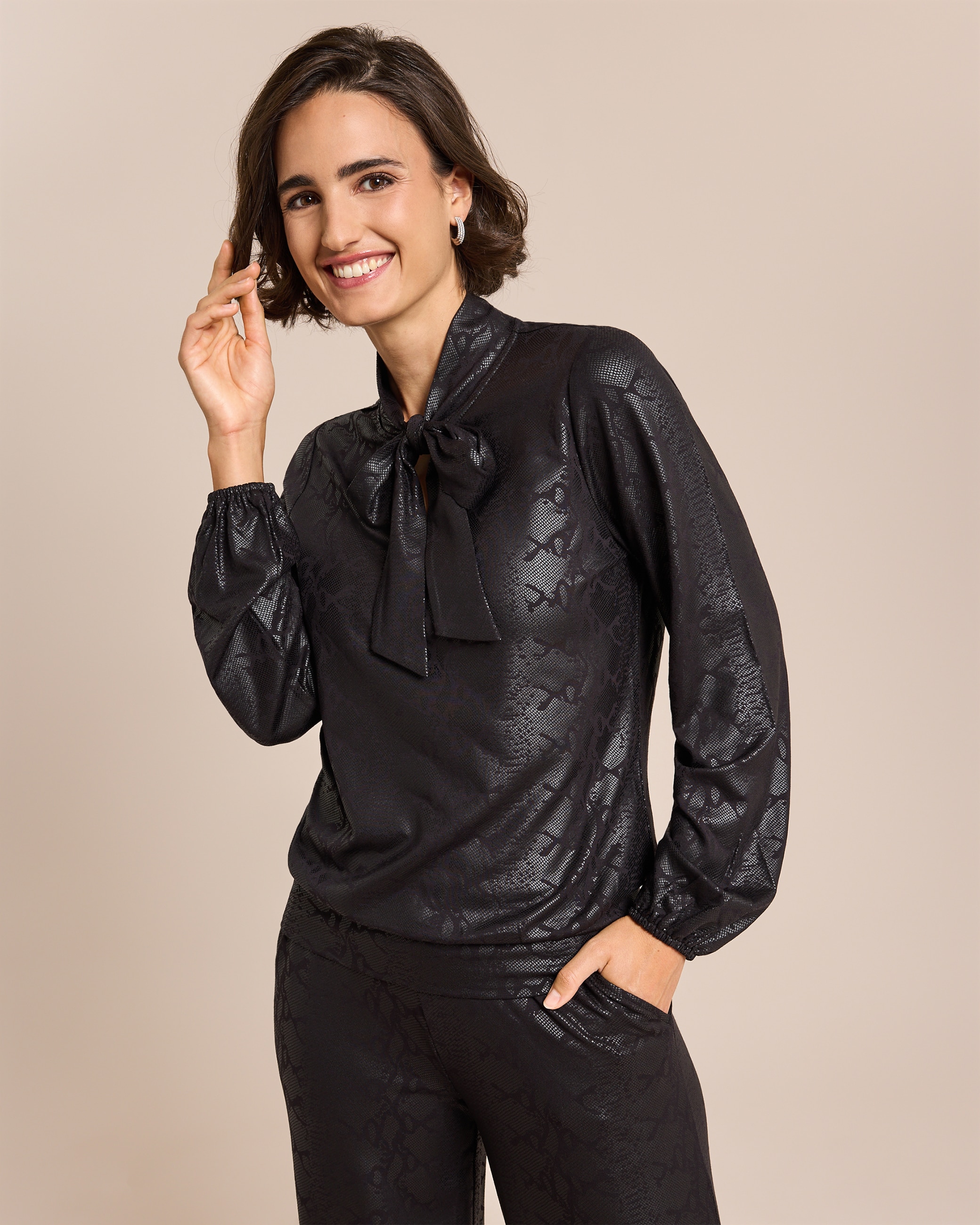 Produktabbildung für Blusenshirt mit Schlangenfoil