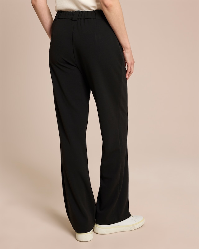 Hose mit Schleifendeko