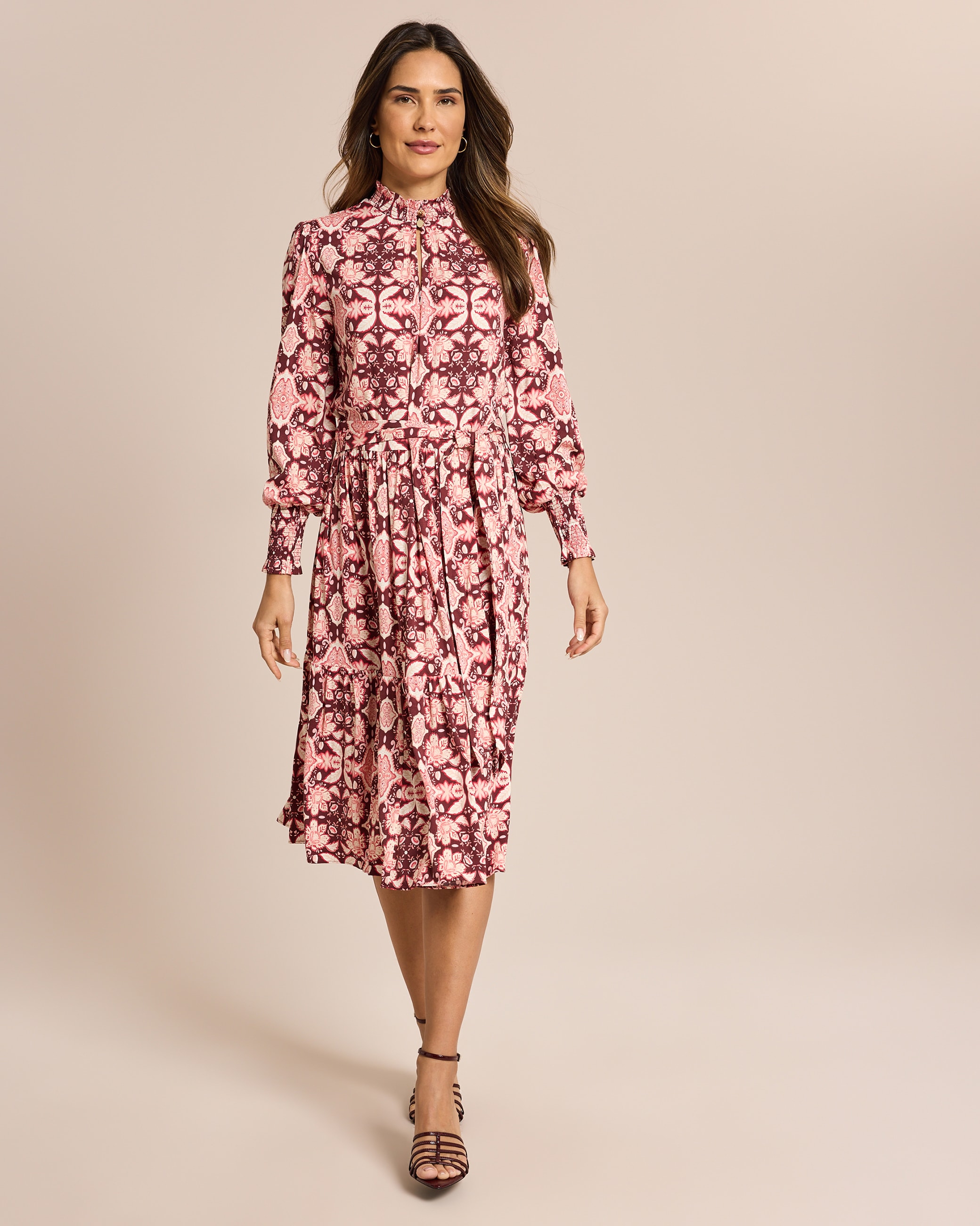 Produktabbildung für Kleid mit Ärmelraffung