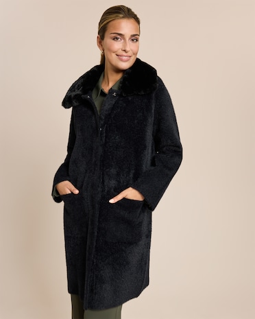 Produktabbildung für Strickmantel mit abnehmbarem Kragen