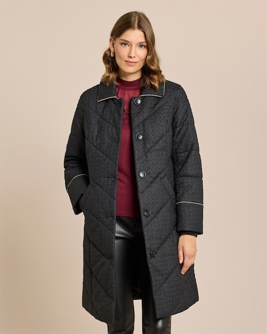 Produktabbildung für Steppmantel mit Kettendetail