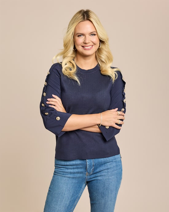 Produktabbildung für Strickshirt mit geknöpftem Ärmel