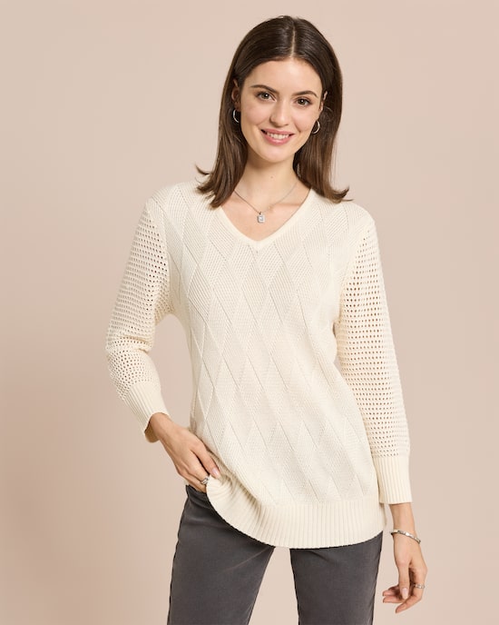 Produktabbildung für Pullover mit Ajour-Ärmel und Karo-Struktur