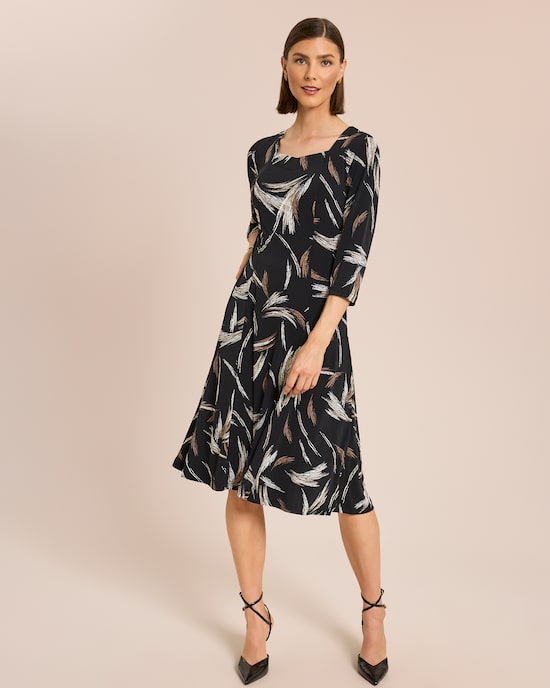 Produktabbildung für Kleid mit Federdruck