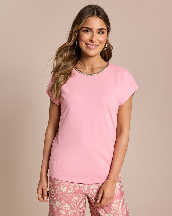 Produktabbildung für Shirt mit Zierausschnitt