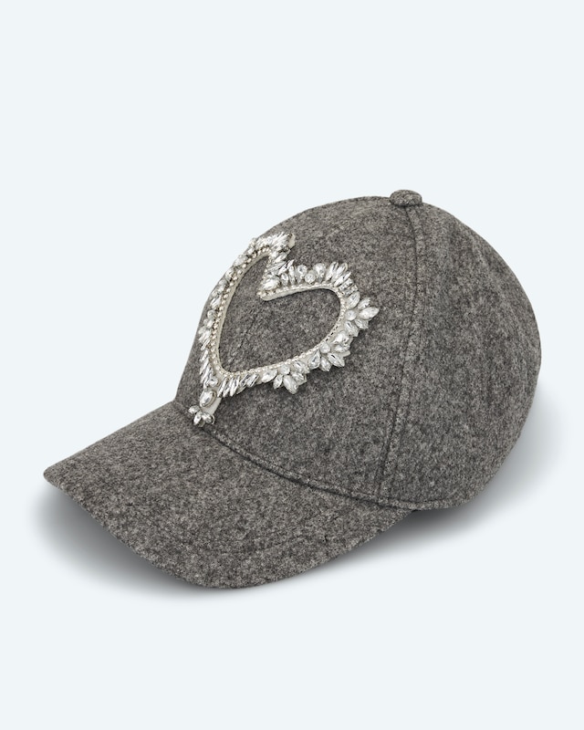 Basecap mit Herzapplikation
