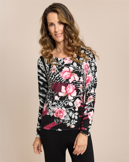 Produktabbildung für Classic Pullover mit Grafikelementen