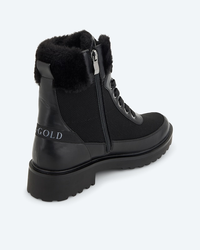 Boot mit Fell