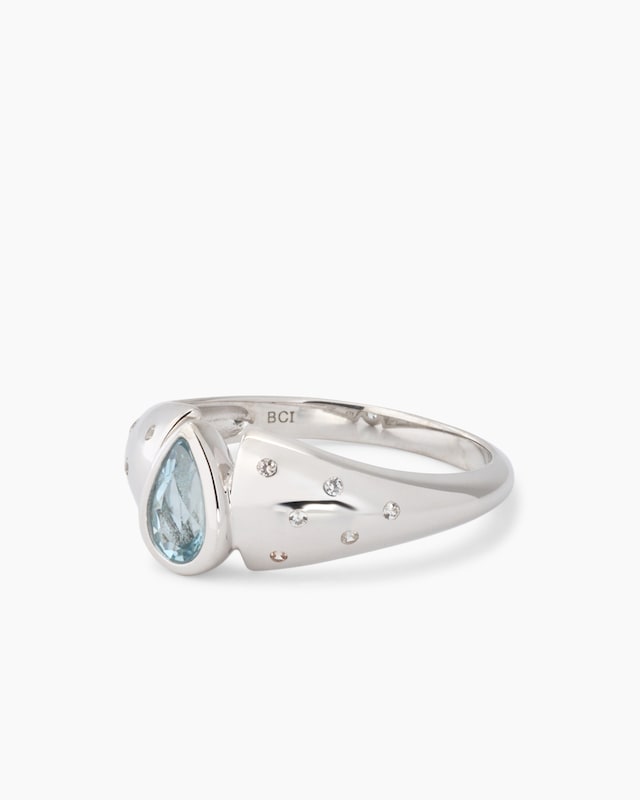 Ring mit Aquamarin und Zirkon