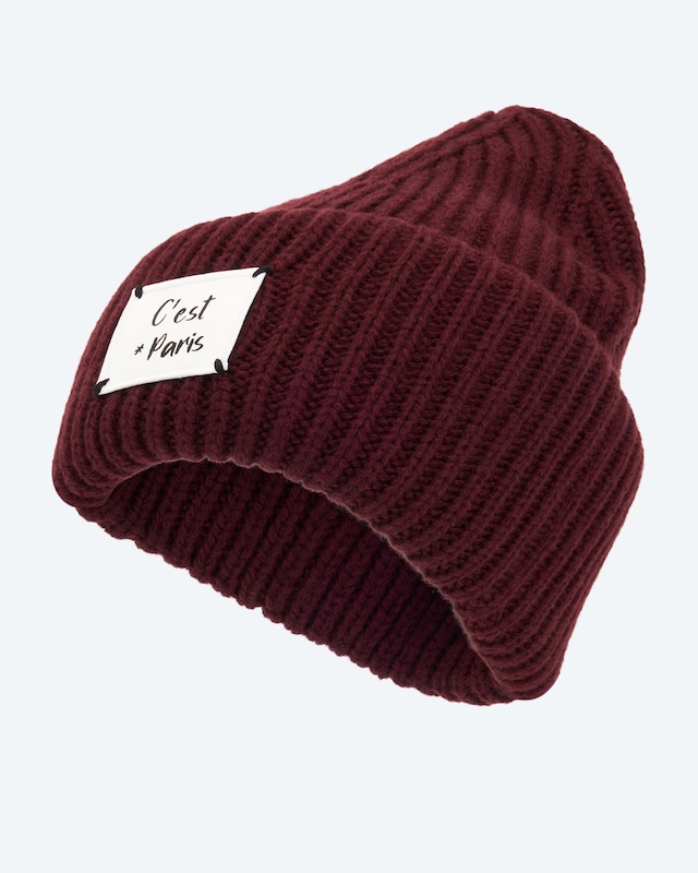 Strickmütze mit Patch
