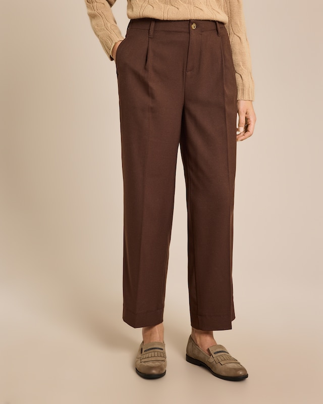 Stoffhose mit Riegel am Saum