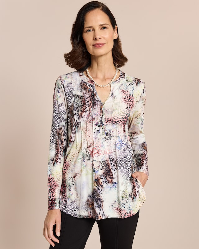 Shirt mit Knopfleiste und Kelchkragen