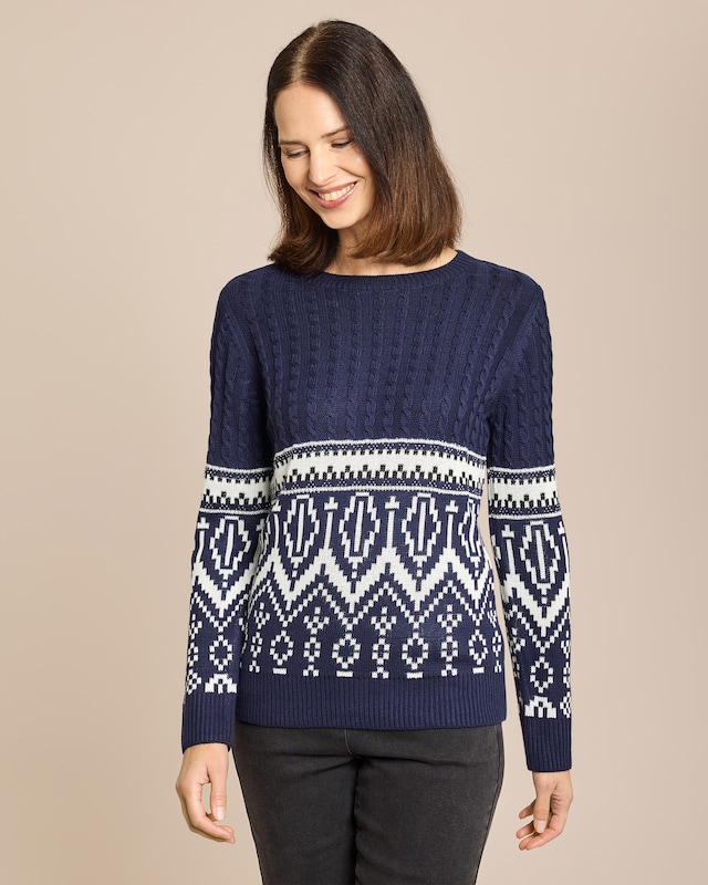 Pullover mit Zopf Details