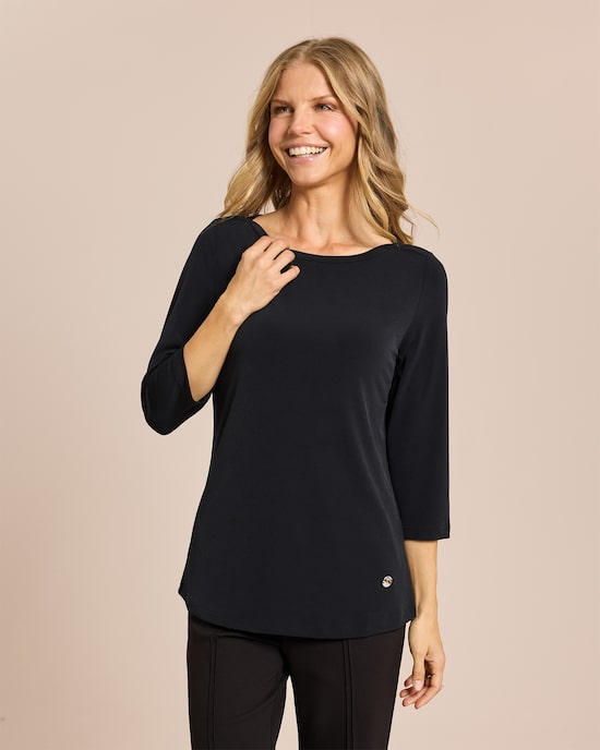 Produktabbildung für Basic Shirt mit U-Boot Ausschnitt