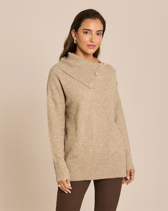 Produktabbildung für Pullover mit Kragen und Knöpfen