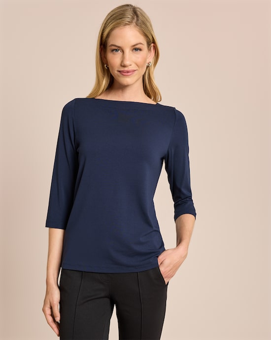 Produktabbildung für Shirt mit elegantem U-Boot-Ausschnitt